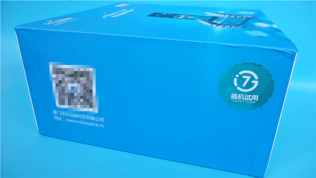 行进、踢球、摇头晃脑样样行，DIY、编程、智能交互个个棒