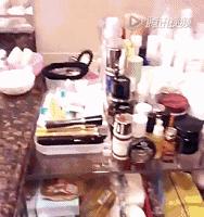 13岁起努力护肤,从紧致精华到美容仪,这个男孩把女明星都比了下去~