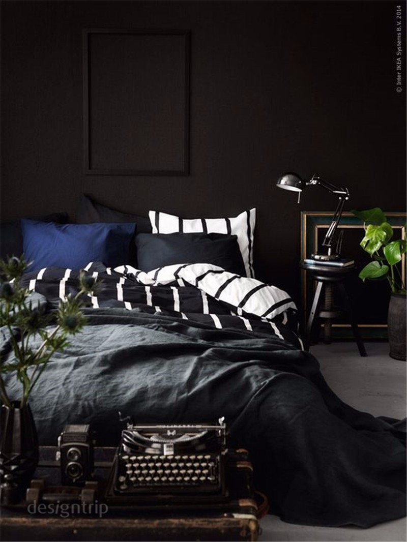 比黑更高级的灰,比高级灰更高级的高级黑