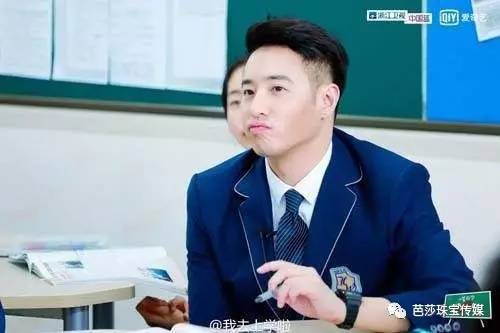 一块合适的腕表提升气质彰显品位,腕表体现身份品位魅力