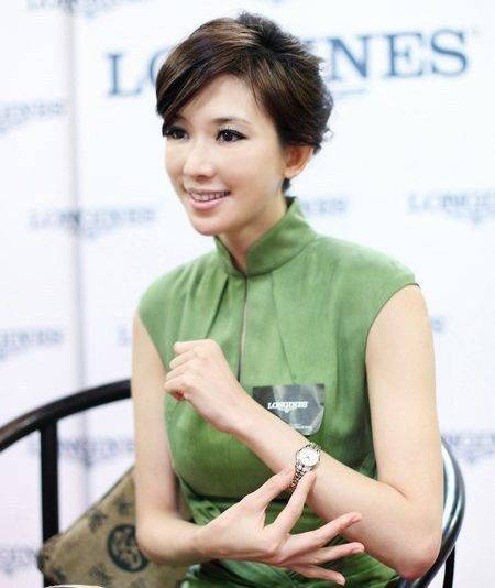 什么牌子的玻尿酸保湿效果好,想补水买什么好