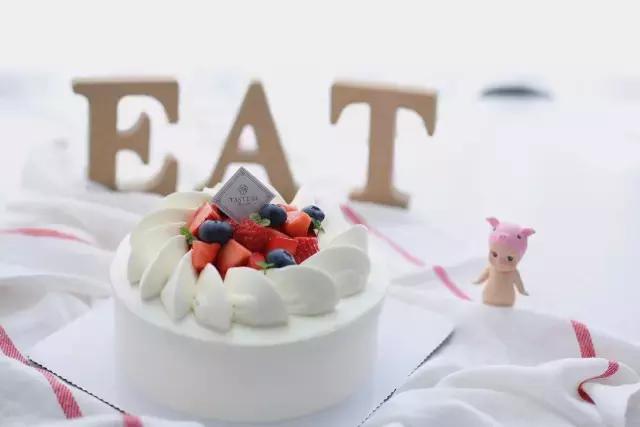 厦门开了一家北欧风蛋糕店!满眼Tiffany蓝!还有可爱到爆的可妮兔、布朗熊……