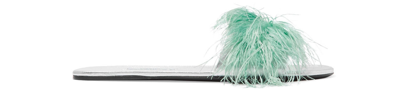 今年流行的羽毛女款衣服,最流行羽毛衣