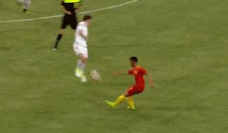 苏宁夏窗第1签拿下空翻少年那个预定普斯卡什奖的*疆新**小伙来了!