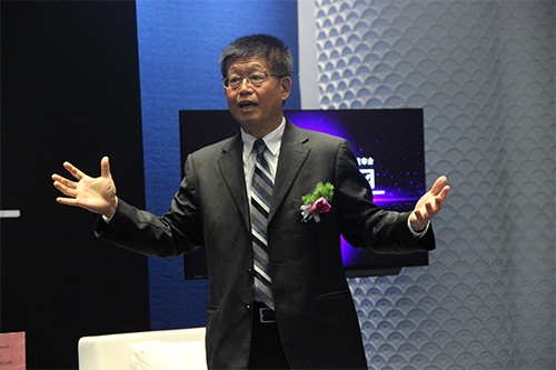 富士康收购夏普后质量,富士康为什么要收购夏普