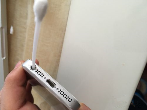 手机接口接触不良怎么修好多少钱,清理手机充电口灰尘的解压视频