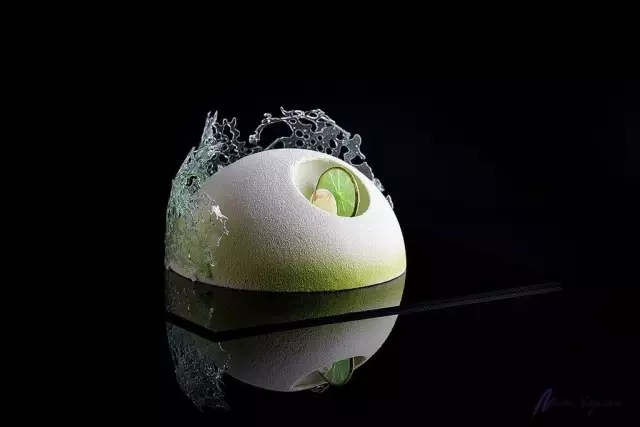 自己怎么做蛋糕上的手工饰品,糖艺装饰教程