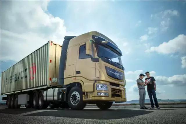 天龙旗舰520整车自重,天龙重卡2018款启航版520马力