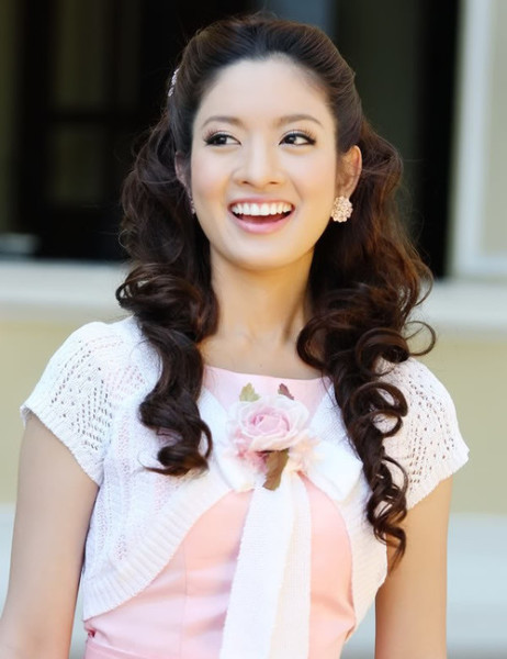 还在苦恋韩星,来看看这些颜值演技双上线的泰国女明星们(一),你最喜欢哪一个呢?