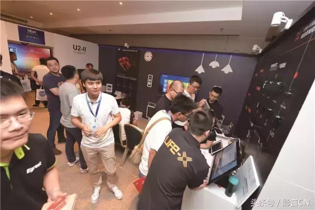 客厅也能成为舞台,客厅影院模式