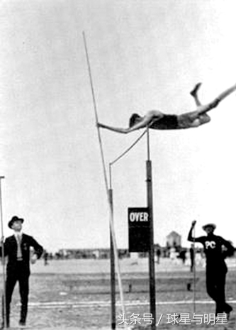 日本田径选手利用赛制漏洞，迫使大会两度改规则，体育比赛究竟是为国还是为己？