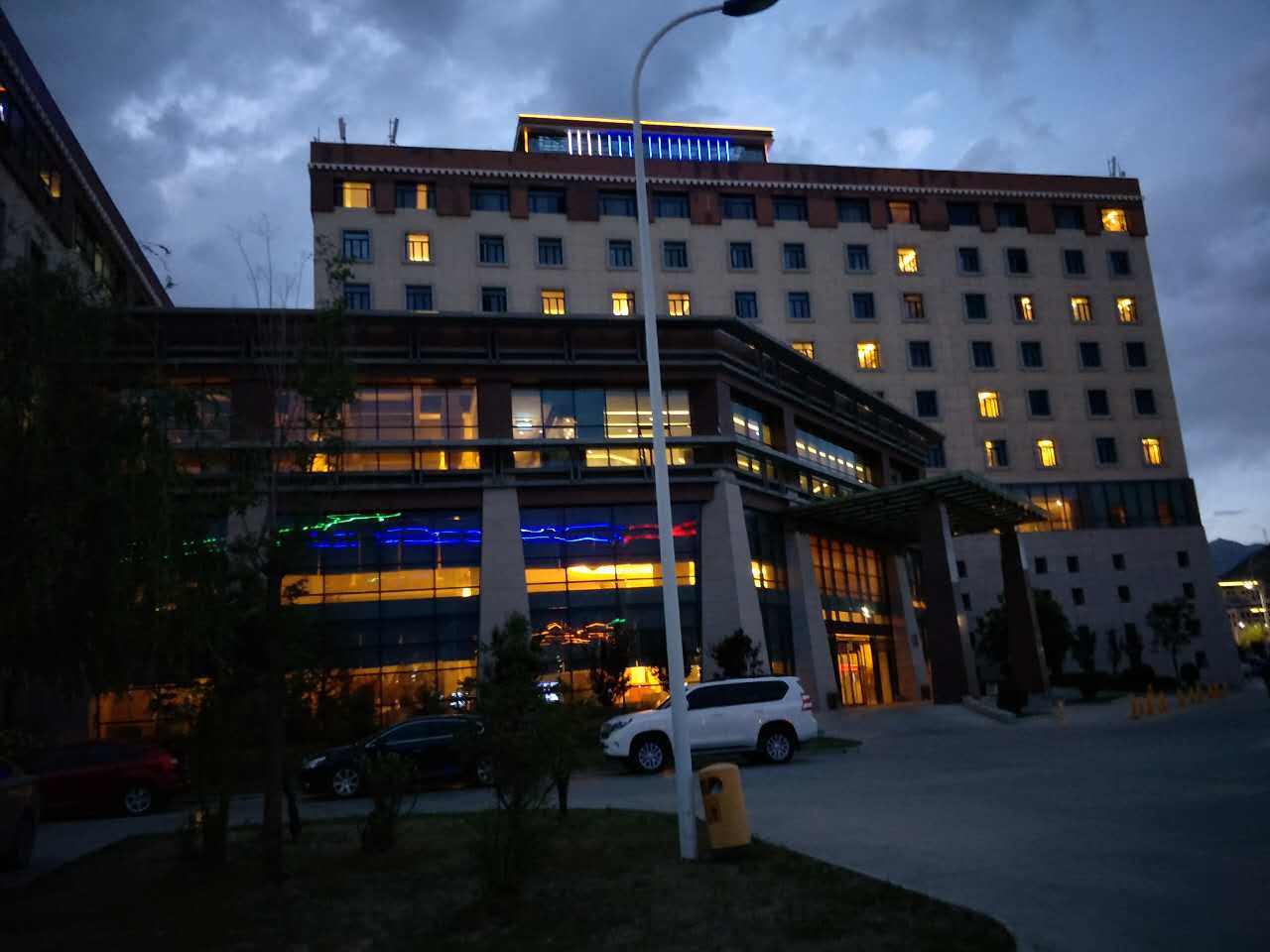 川藏线自驾游车队住宿,自驾川藏线到拉萨住宿推荐