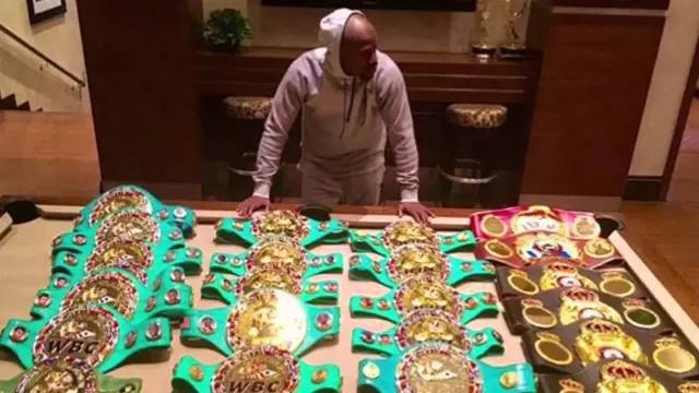 摔角大战,拳击和摔角比赛视频