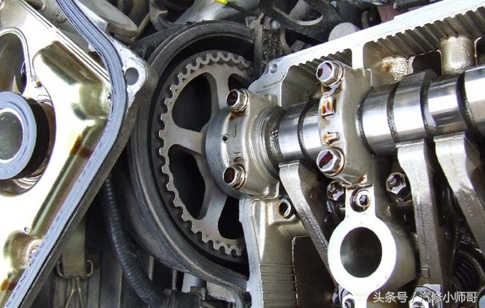 气门间隙调整视频教程,请简述气门间隙的调整方法