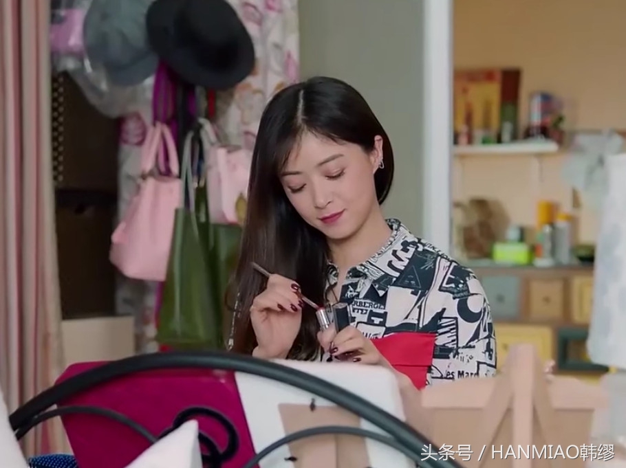 深扒明星化妆品,兰蔻和迪奥化妆品哪款适合34岁