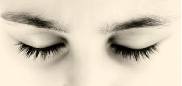 有黑眼圈正不正常,有黑眼圈看着不精神