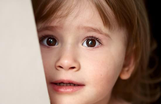 宝宝特别胆小怎么办,小孩太胆小了怎样锻炼他的胆量