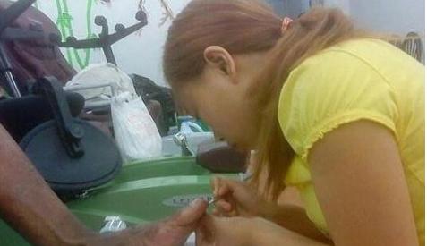 凤姐美国达人秀,凤姐直播首秀身材发福