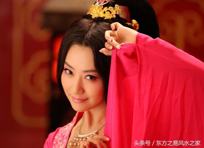 命理风水带桃花的特点,命理桃花方位对照表