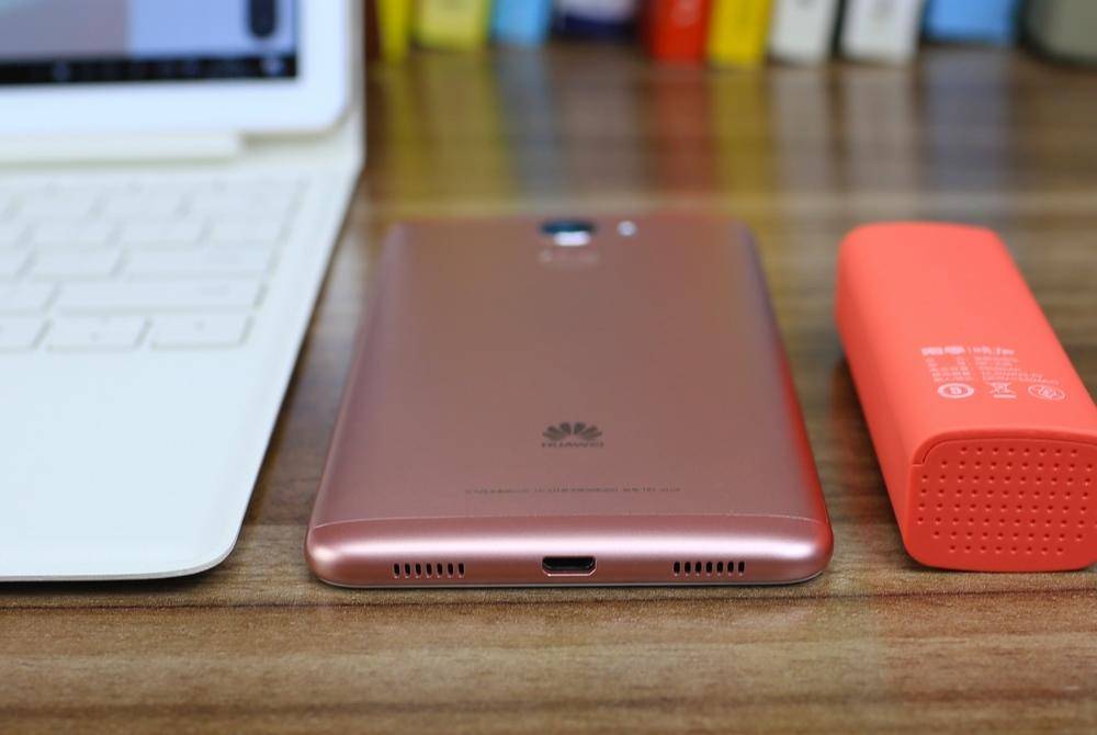 华为畅享7plus拍照,华为畅享7plus流光金和香槟金