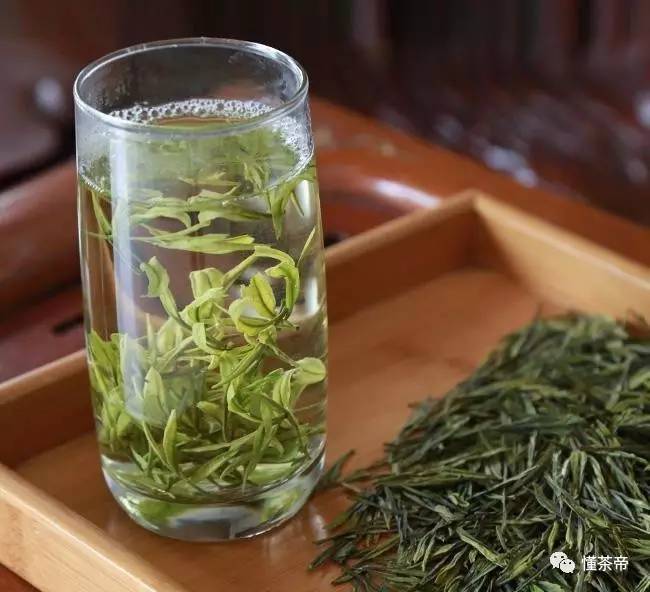 这里的“白茶”网上传言很多，哪个是正版？