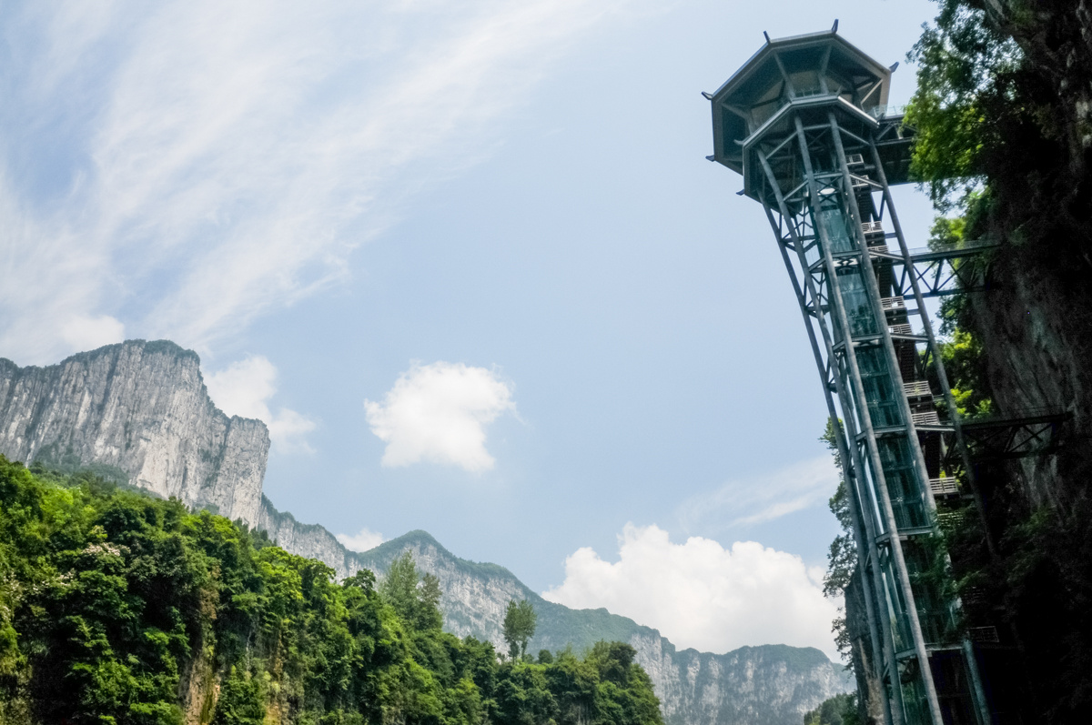 恩施大峡谷落石砸死游客,恩施大峡谷落石砸人