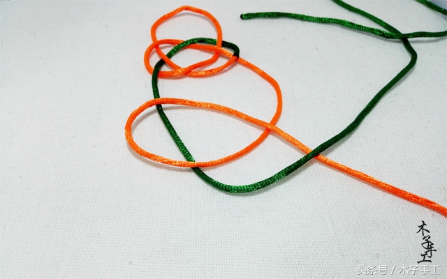 木子手工红绳手链,木子手工编织红绳慢动作