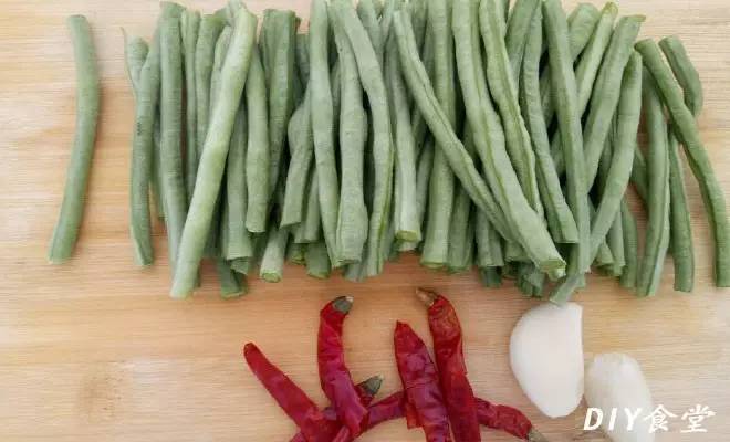 豇豆凉拌菜做法夏季,凉拌豇豆最诱人的几种吃法