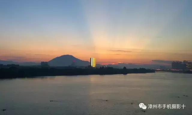 手机摄影作品实景,手机摄影作品展