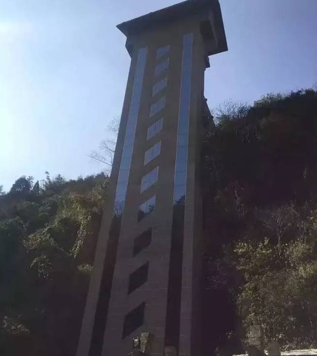 云南低价旅游团玩猫腻,掌上乌鲁木齐