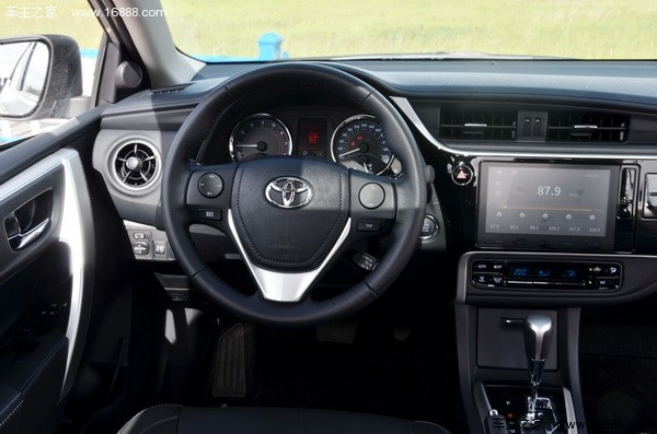 卡罗拉2017手动试驾第一视角,2022款丰田卡罗拉使用感受