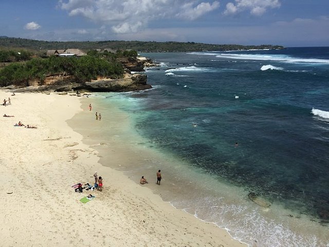 巴厘岛雨季旅游攻略图,巴厘岛的蓝梦岛值得去吗