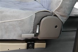 日产碧莲中巴客车怎么样碧莲尺寸动力实车解析