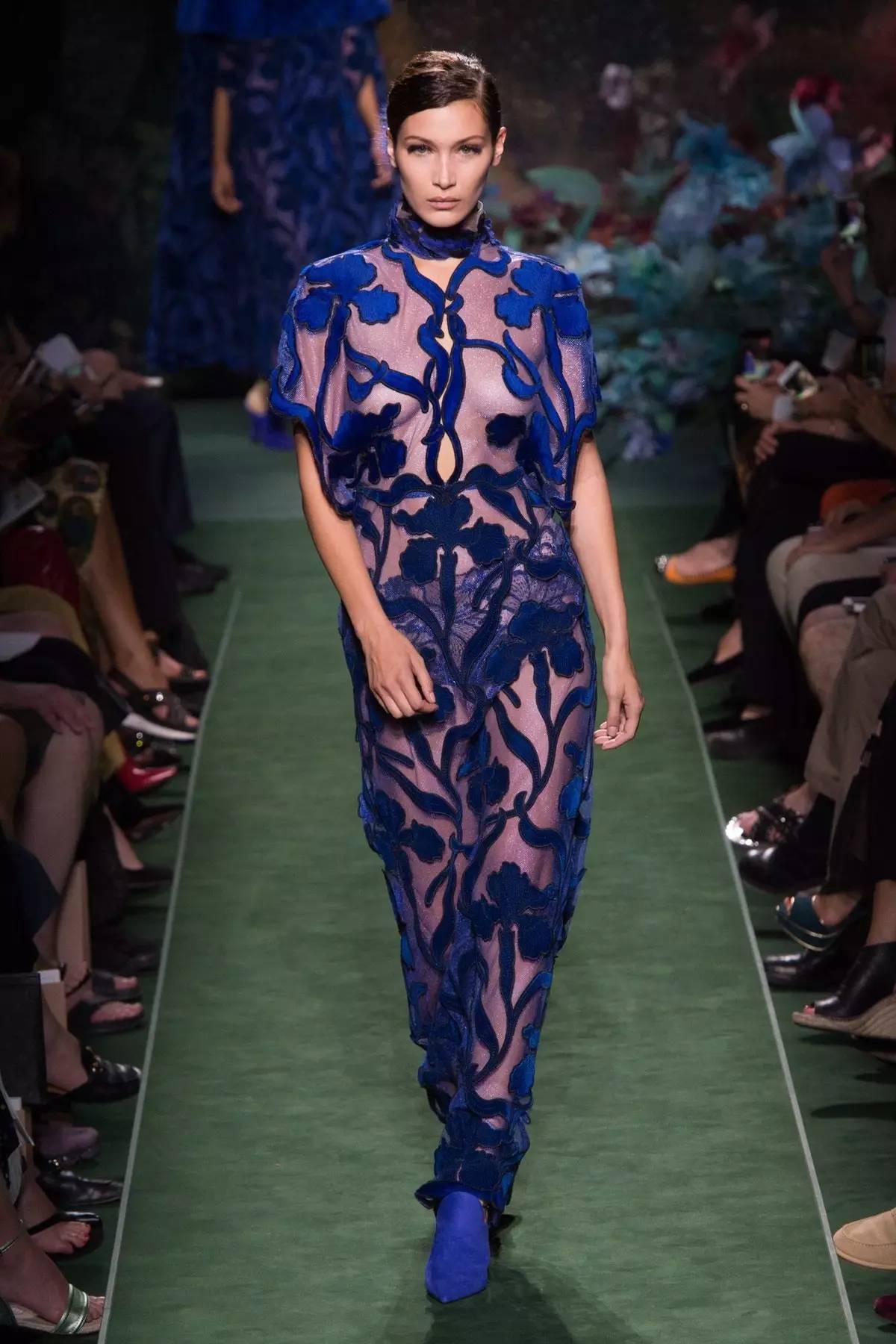 fendi皮草fendi2019秋冬高定系列,fendi时装周皮草