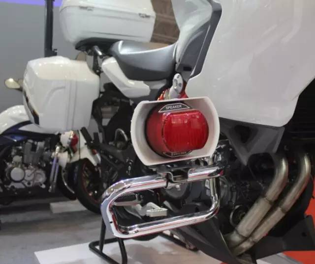 蓝巡300新款价格,300蓝圈夜光效果