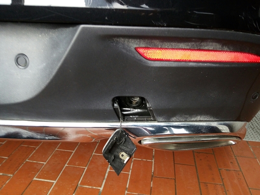 轿跑SUV奔驰GLE320coupe提车感受，外观很帅很装逼，配置却很低！