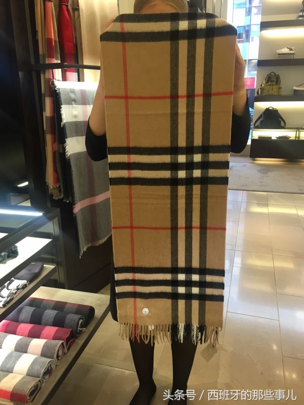 巴塞罗那俱乐部旗舰店围巾,意大利巴宝莉围巾价格