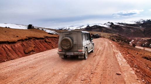开着大通g50进藏,开奔驰g500去市区