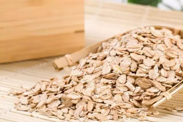 燕麦跟什么煮一起比较好吃又营养,都说燕麦是营养之王