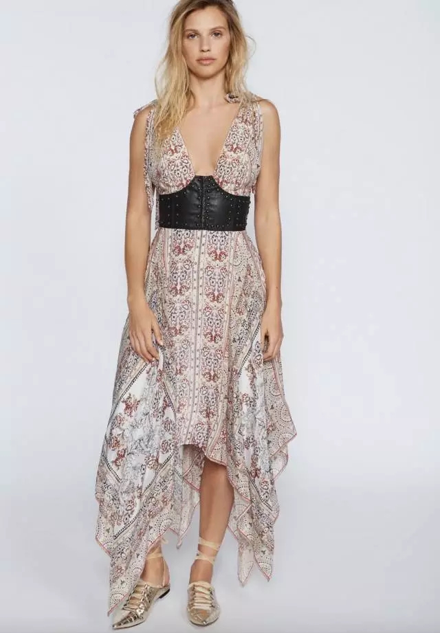 穿上印花，仿佛就有了走遍全世界的勇气