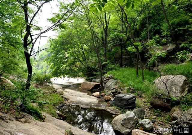 石家庄平山山顶日军碉堡群,太行山战场遗址