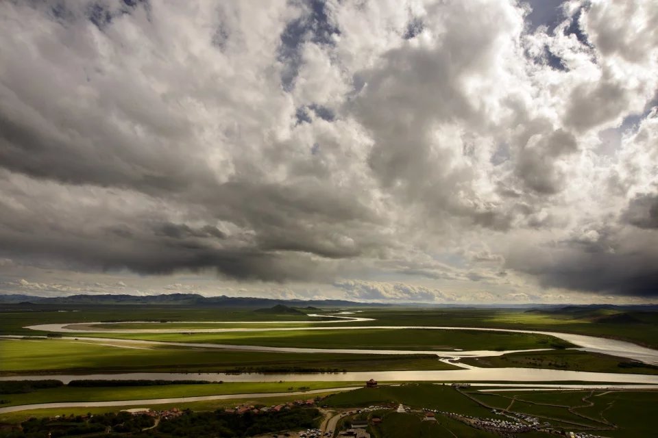 成都热天去哪里旅游最好,成都这么热的天气可以去哪里玩