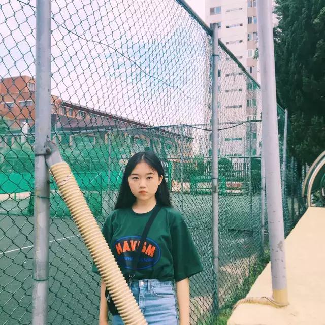 一拍照表情动作就扭曲,一拍照就紧张脸部僵硬