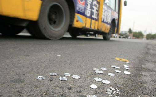 路上遇到出殡车怎么办,路遇出殡车辆能超车吗