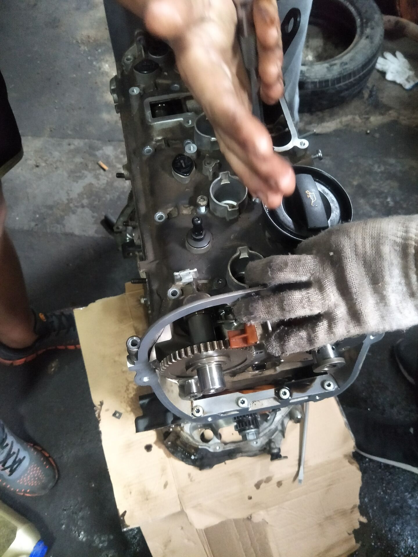 奥迪a6机油灯报警亮红灯,奥迪a6机油灯报警仪表调校