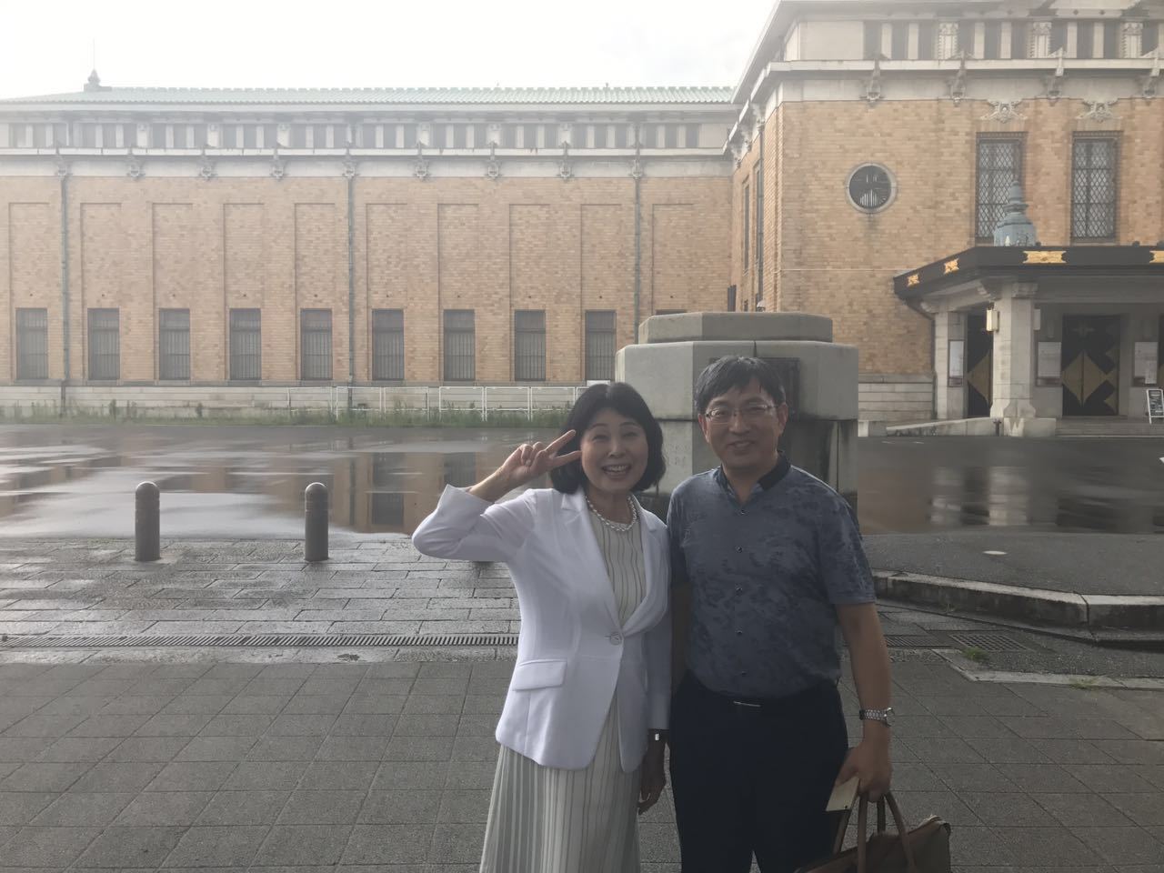 日本人从中国拿走多少古董,日本人从中国抢走的文物