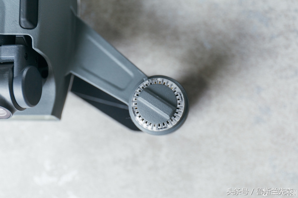 大疆精灵航拍机,大疆晓对比大疆精灵3