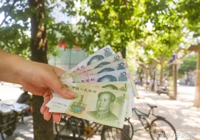 藏在老城南的30年老店，拽着100块，吃遍了整条街的头牌