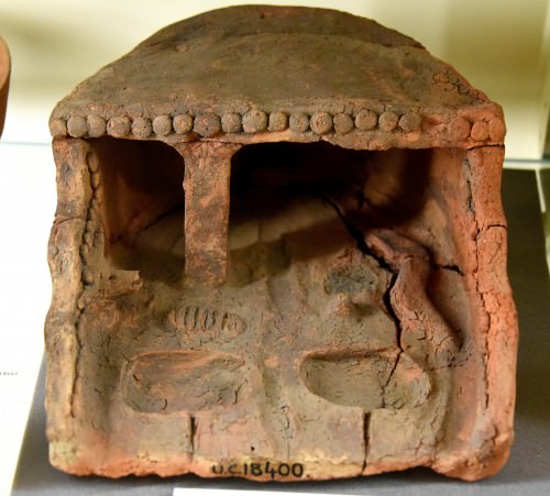 向死人许愿好吗,向逝者默祷致意