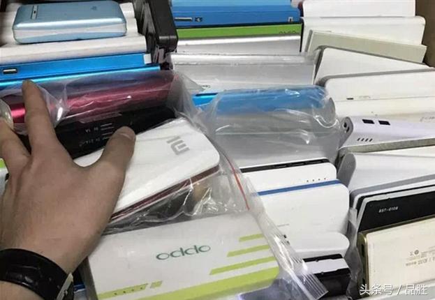 乘飞机为什么不能带充电宝,坐飞机多大容量的充电宝不允许带